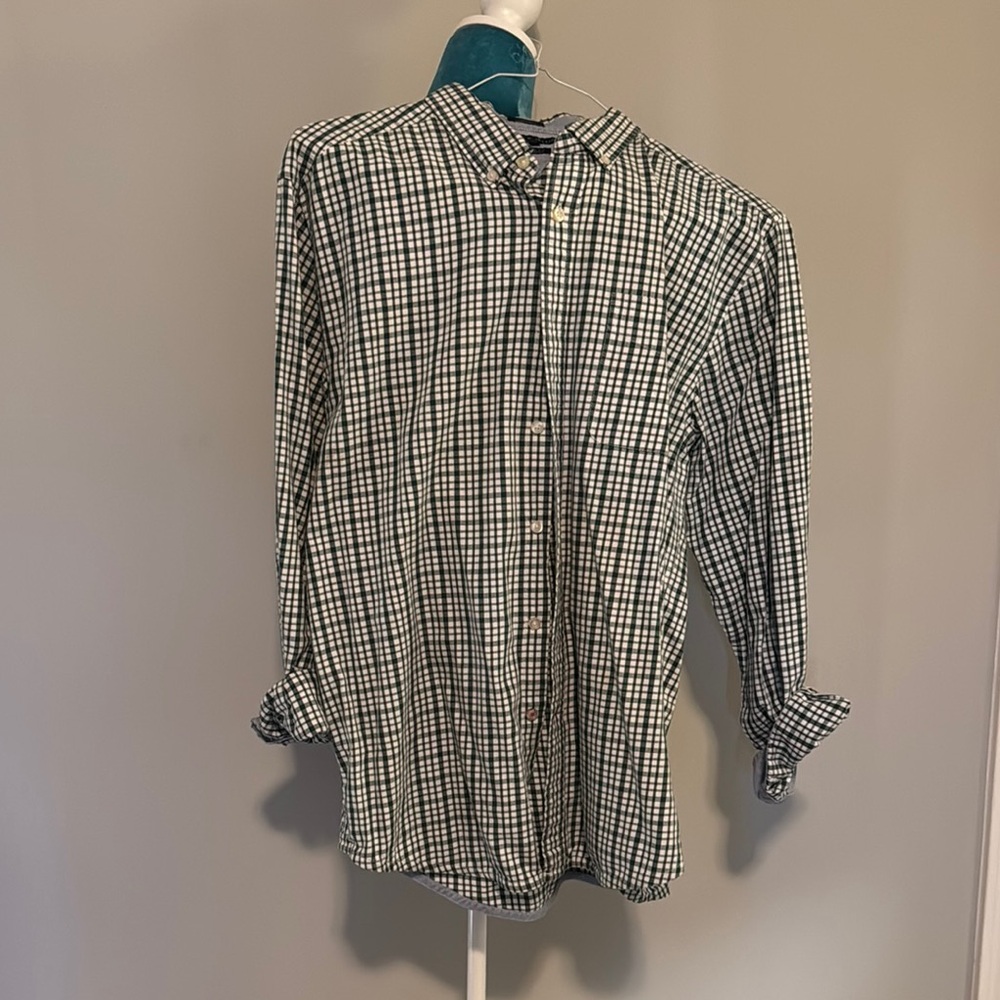 Tommy Hilfiger Men's Green and White Checkered Shirt
